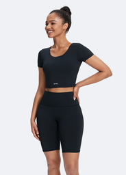 Top corto con scollo rotondo