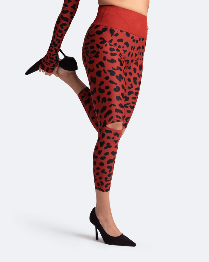 Hochgeschnittene Leggings mit Knieschlitzen